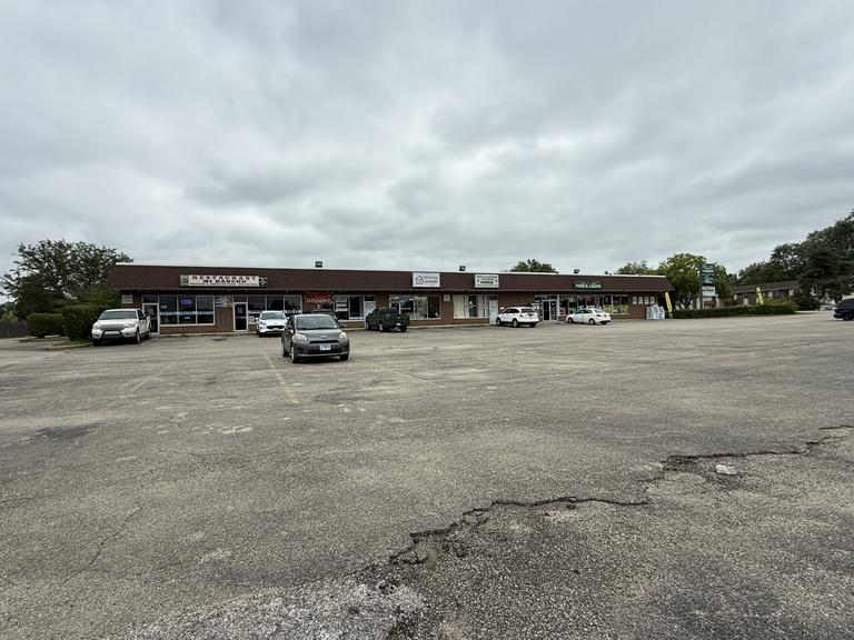 100-112 Light Road, Oswego, IL